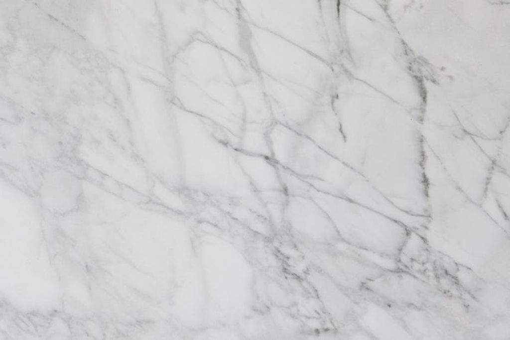 Photo By: Kaboompics.com באתר PEXELS marble floor polishing
